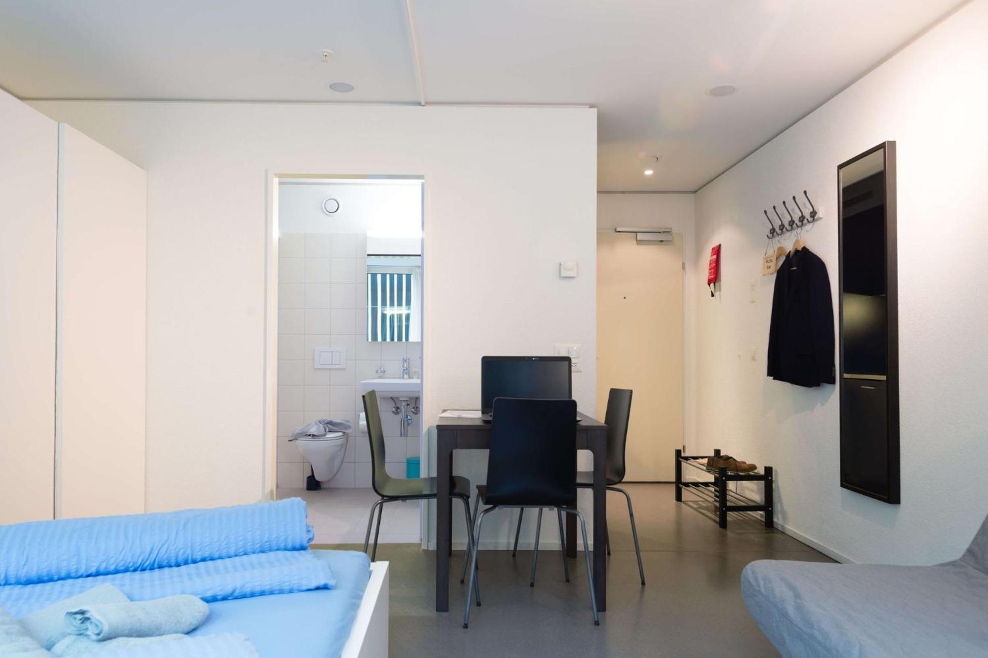 Hitrental Allmend Standard Studios Luzern Buitenkant foto
