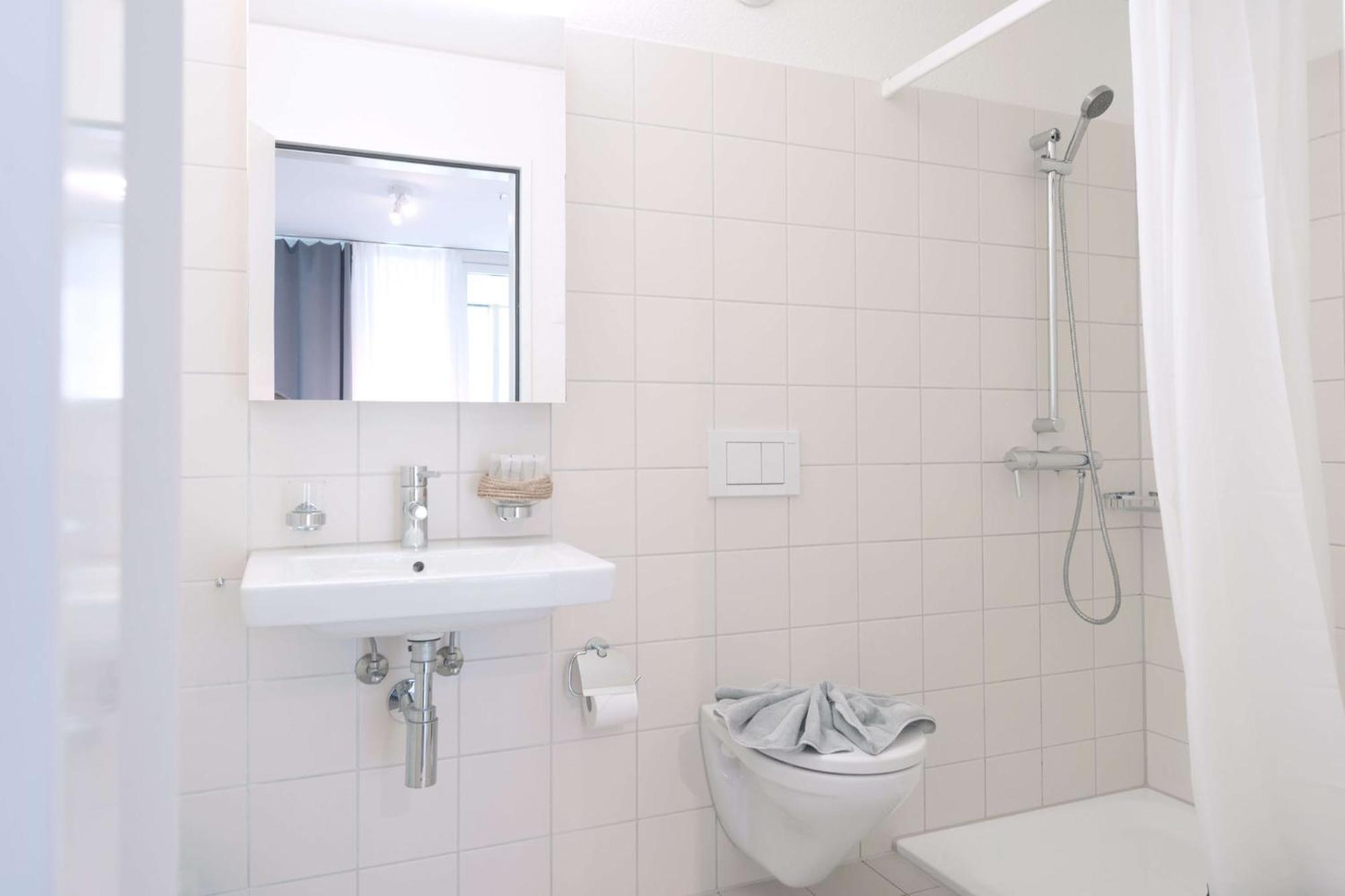 Hitrental Allmend Standard Studios Luzern Buitenkant foto